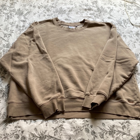 Aritzia TNA Cozy Fleece Sweatshirt - Picture 1 of 4